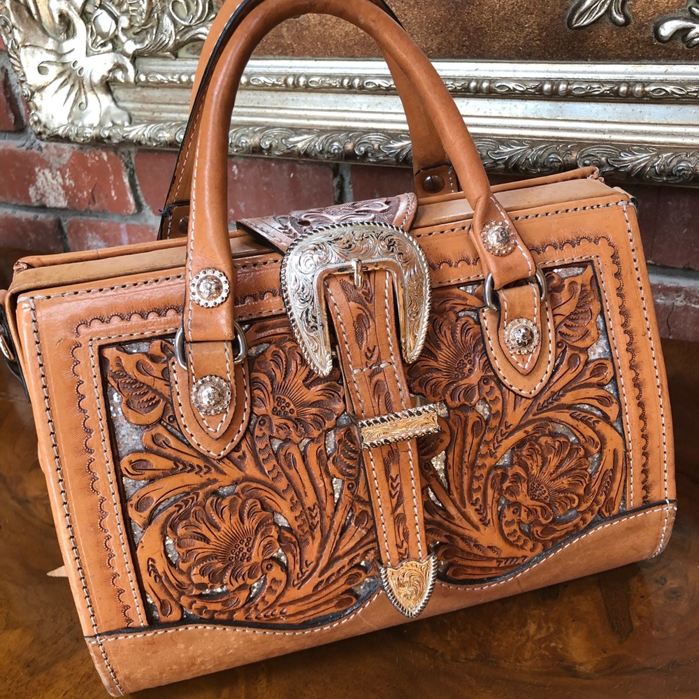 Leather bag